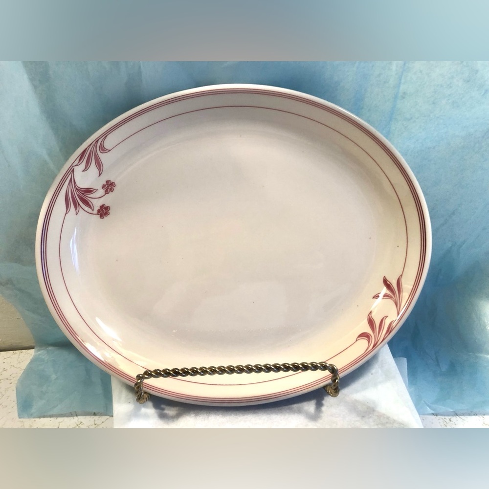 7347 VTG IRONSTONE Platter Red White Restaurant Ware Buffalo By Oneida USA 8039